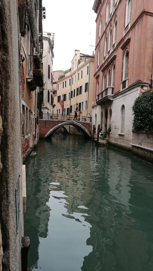 Alloggi Alla Scala Del Bovolo Venesia Bagian luar foto